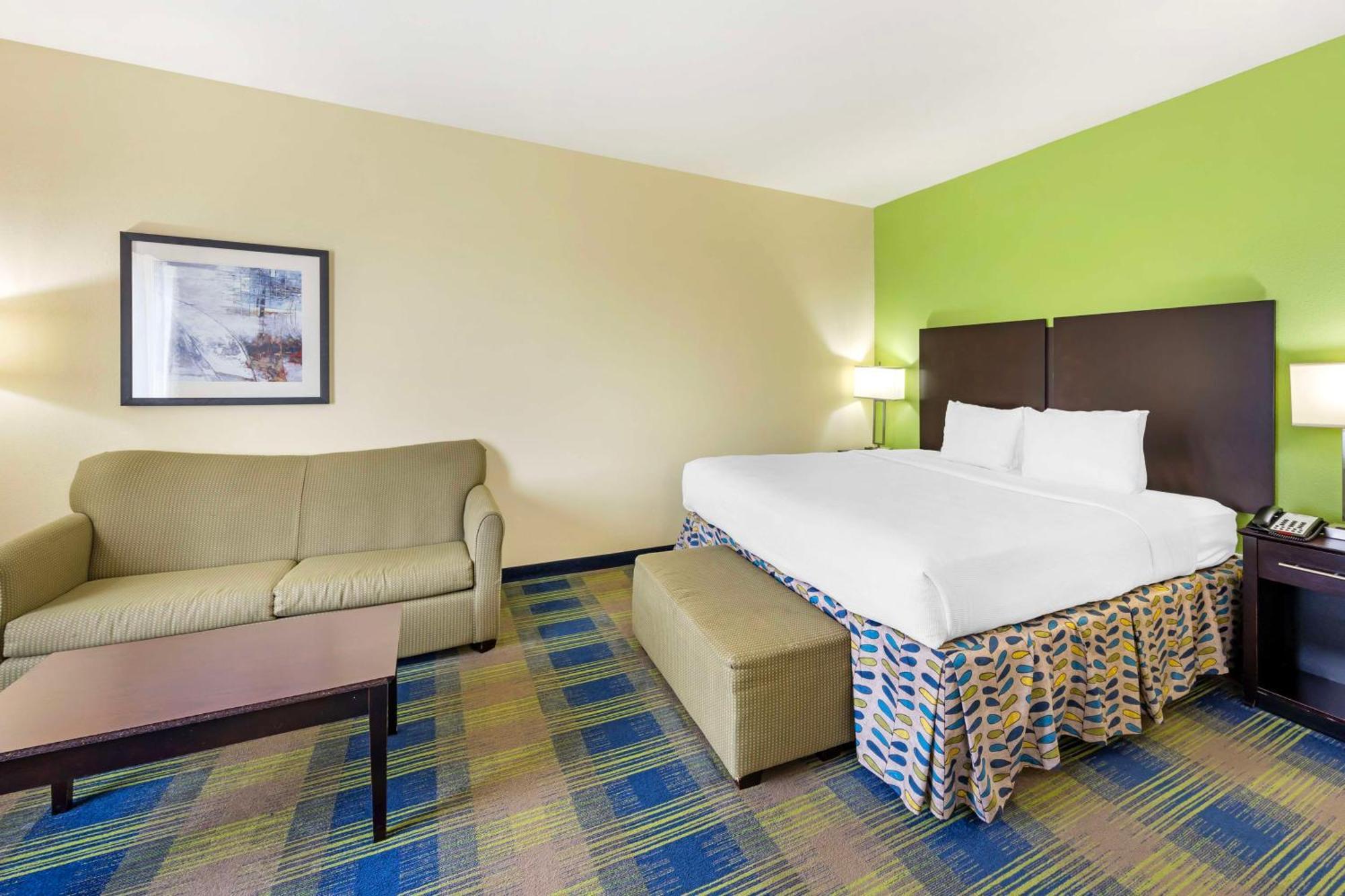 Best Western Plus Pratt Экстерьер фото