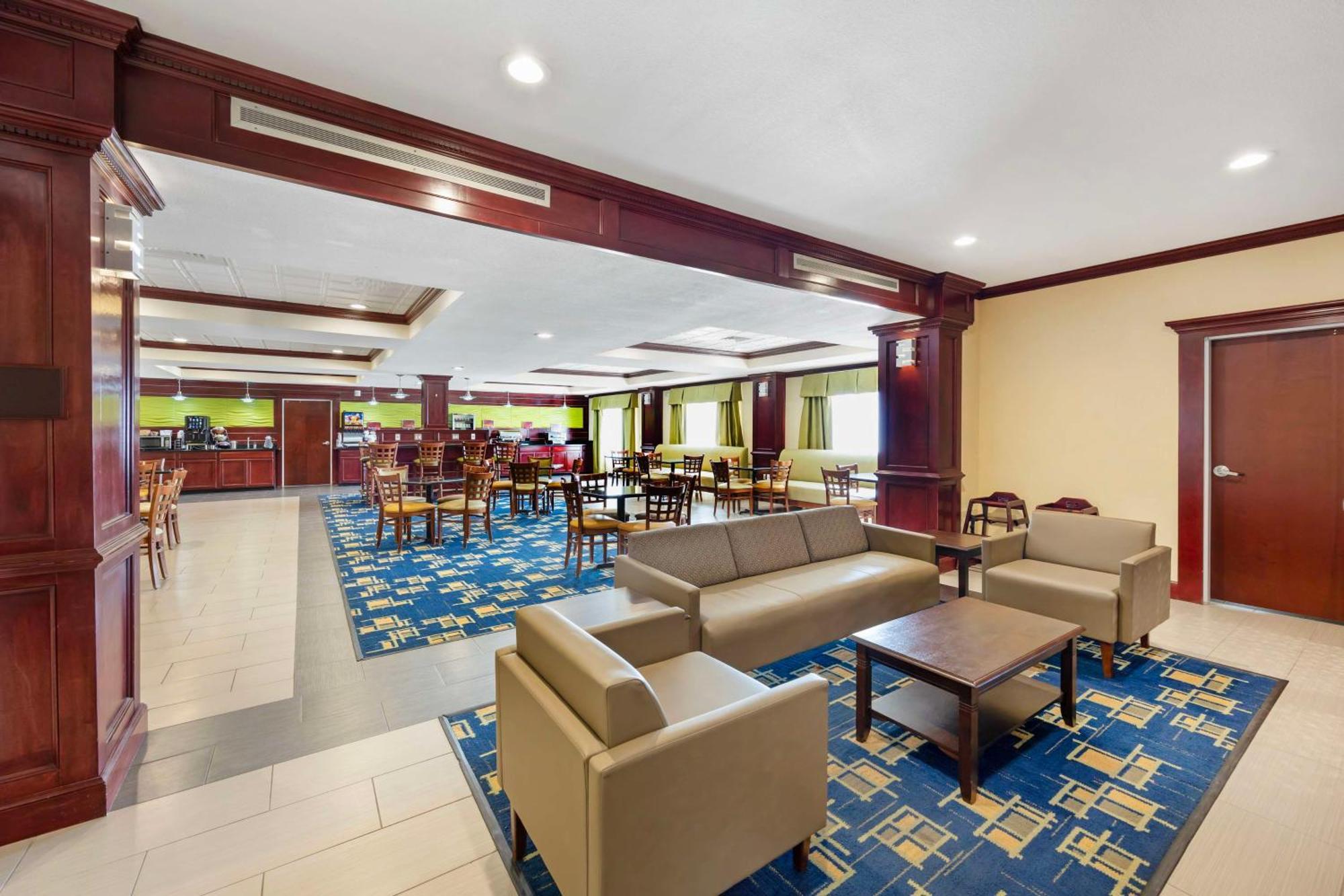 Best Western Plus Pratt Экстерьер фото